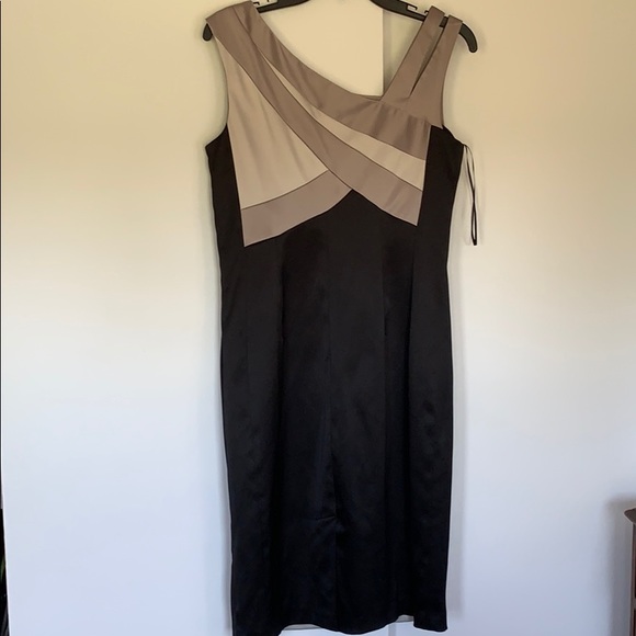 Sangria Dress - Only Worn Once! - Picture 3 of 3